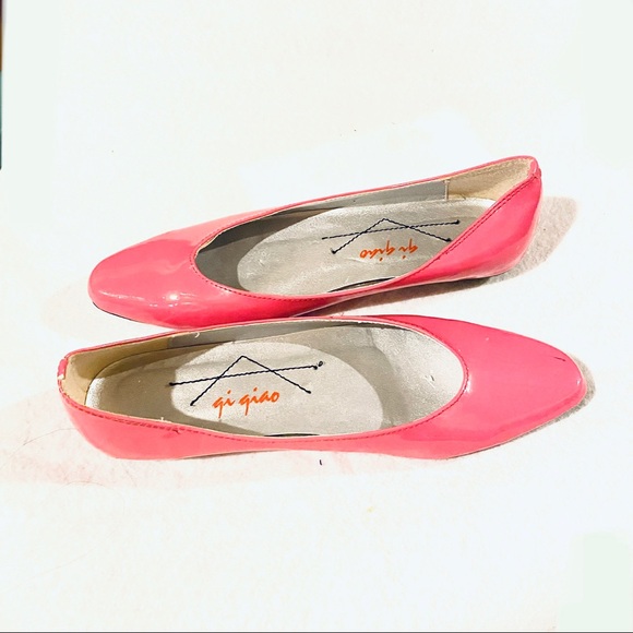 Warm pink pointed toe flats - Picture 2 of 4